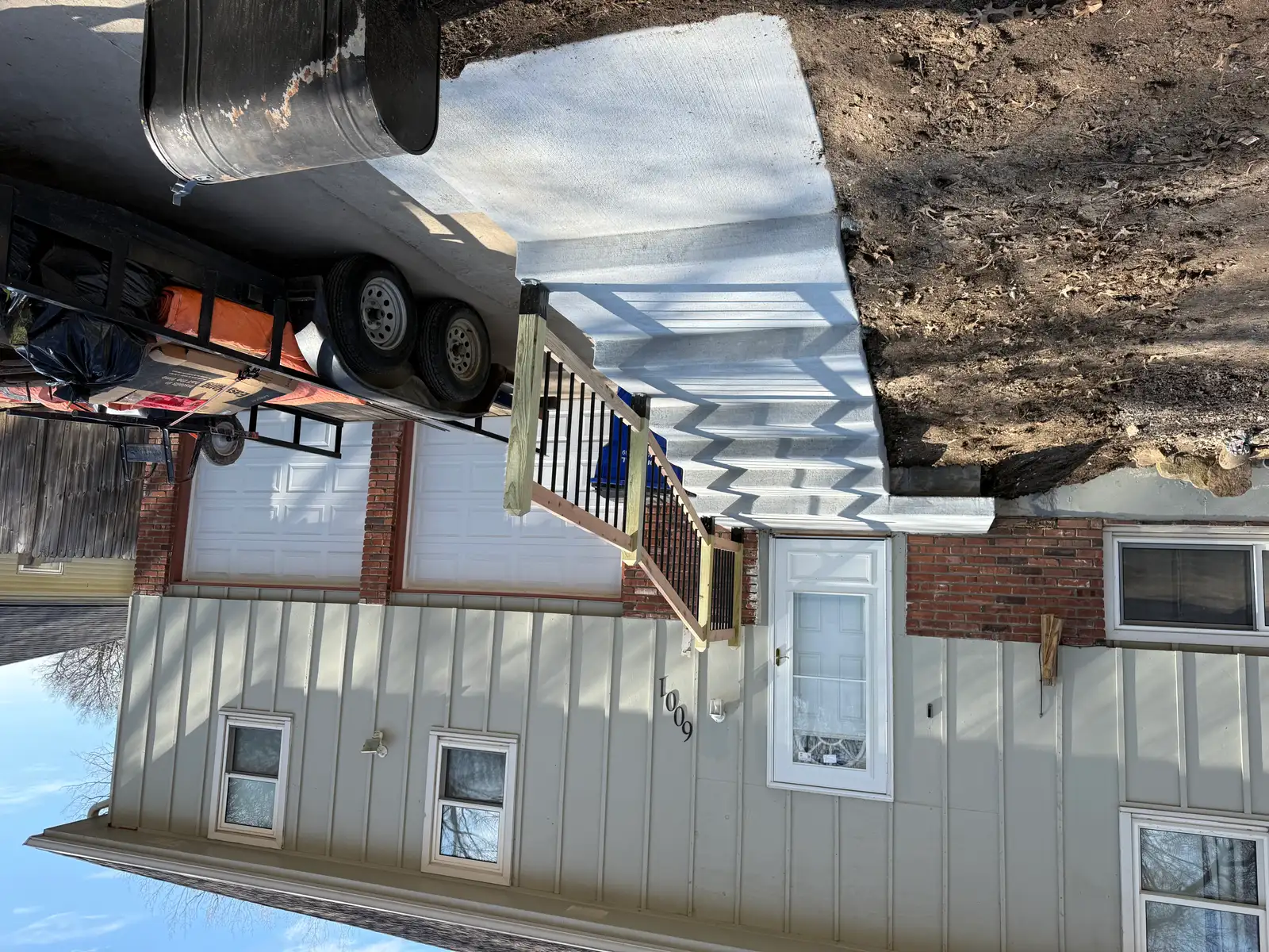 Concrete entry steps and walkway Kansas City — residential | Ford Concrete